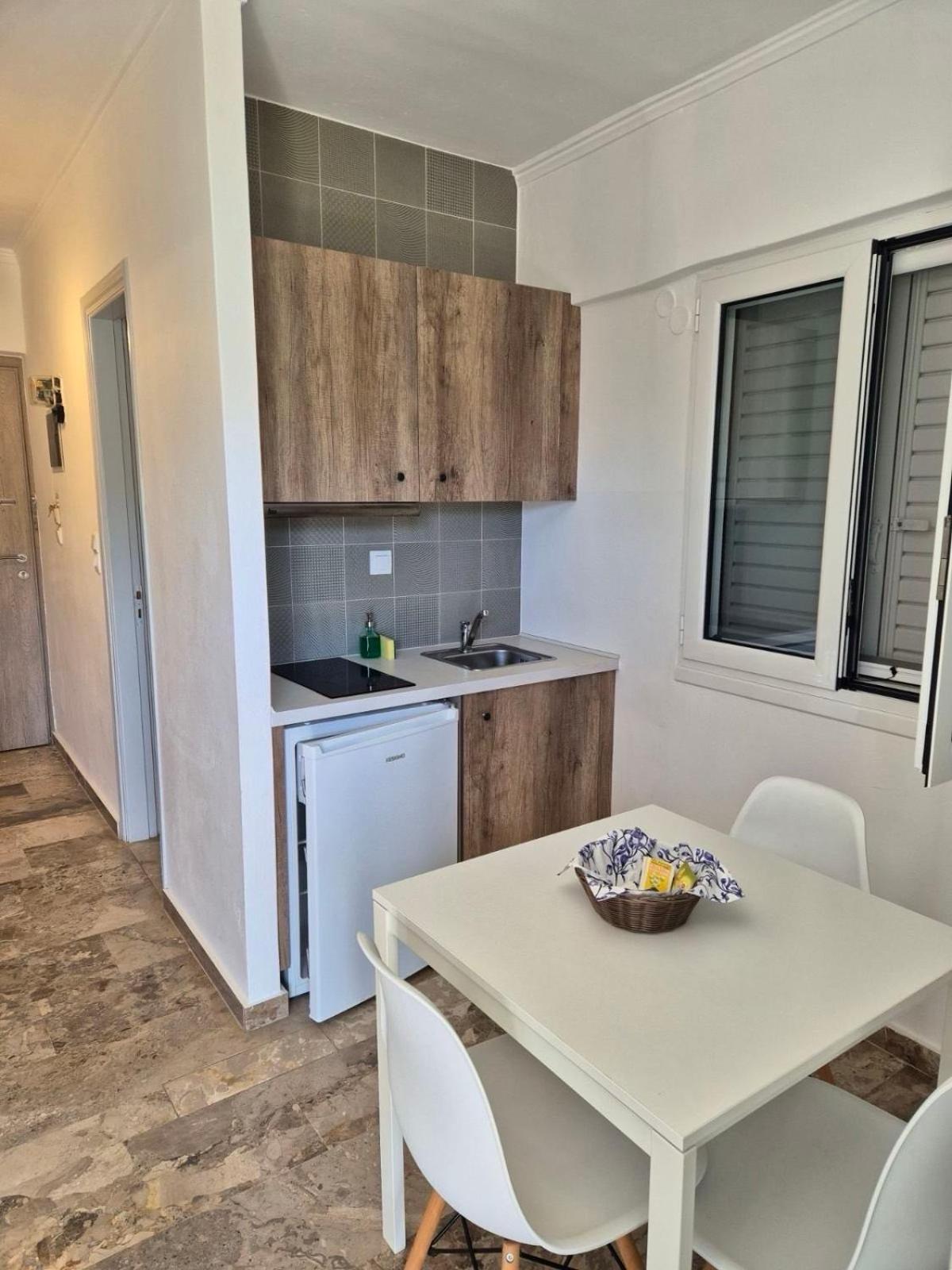 Poros Town Drossinos Studios מראה חיצוני תמונה