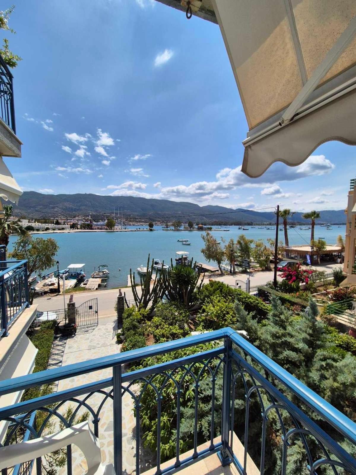 Poros Town Drossinos Studios מראה חיצוני תמונה